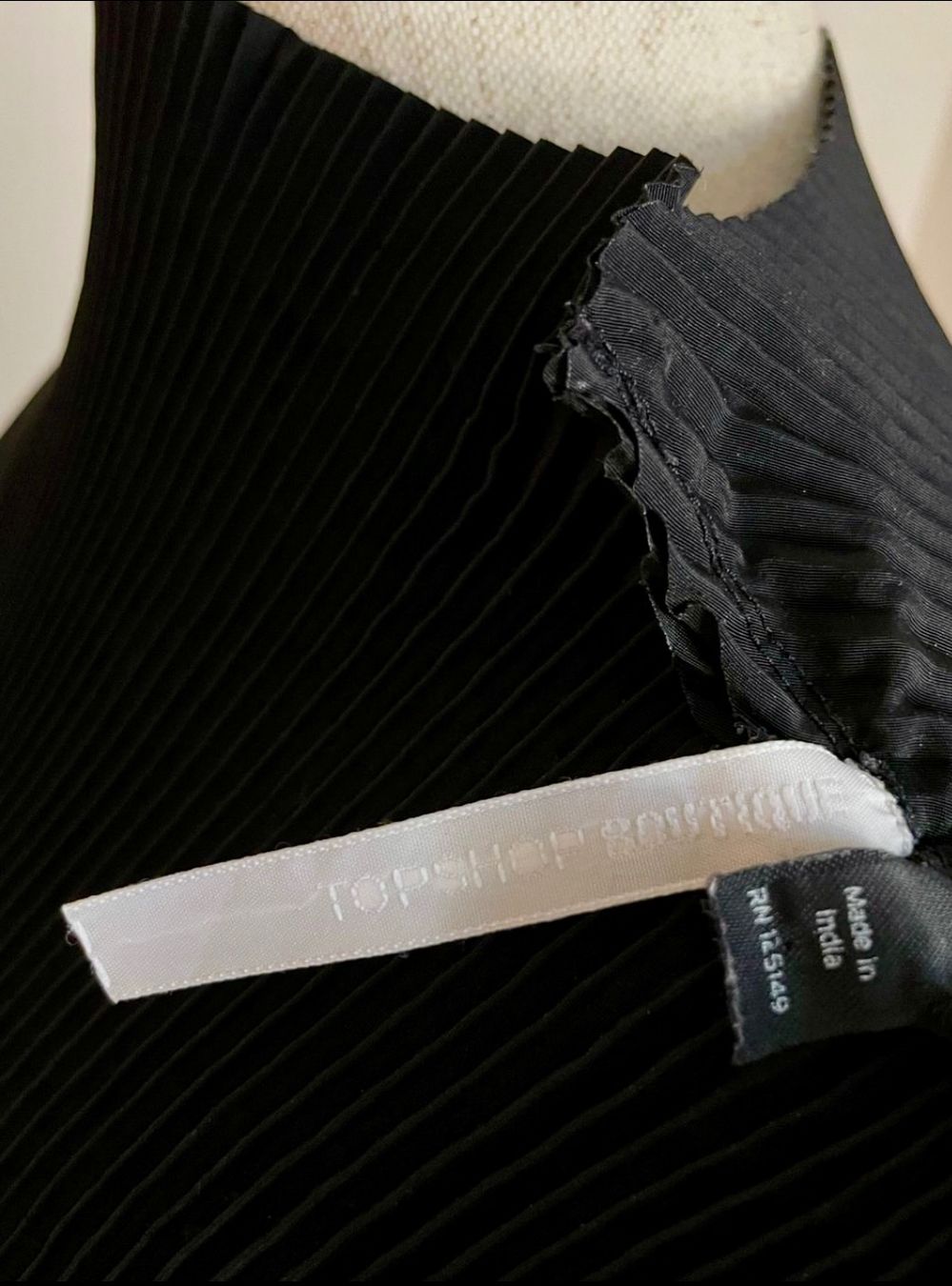 Topshop Kleider: Plissé dress, black, XS-S – Gebraucht aus Zürich von Christine.R 2