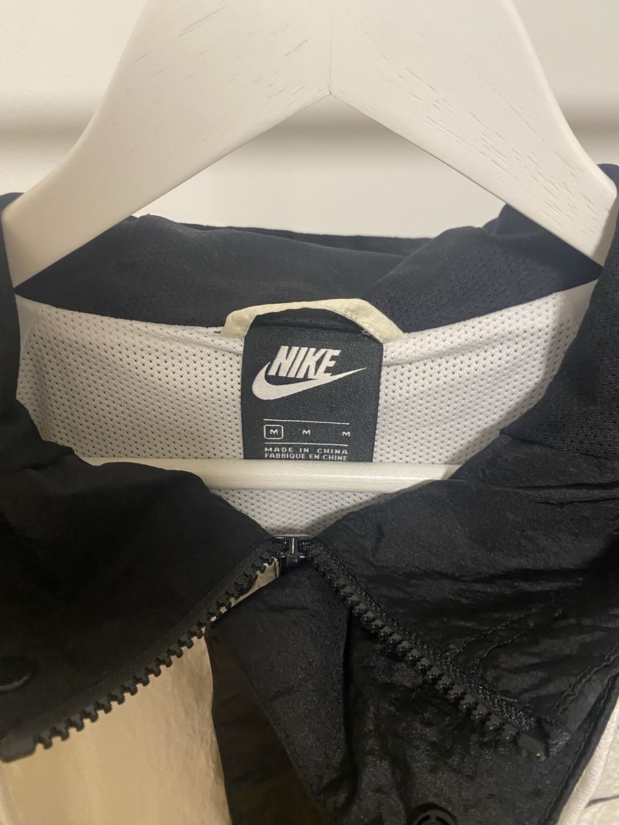 Nike Jacken: Nike Trainingsjacke Size M – Neu (gemäss Beschreibung) aus Brüttisellen von xe_m 2