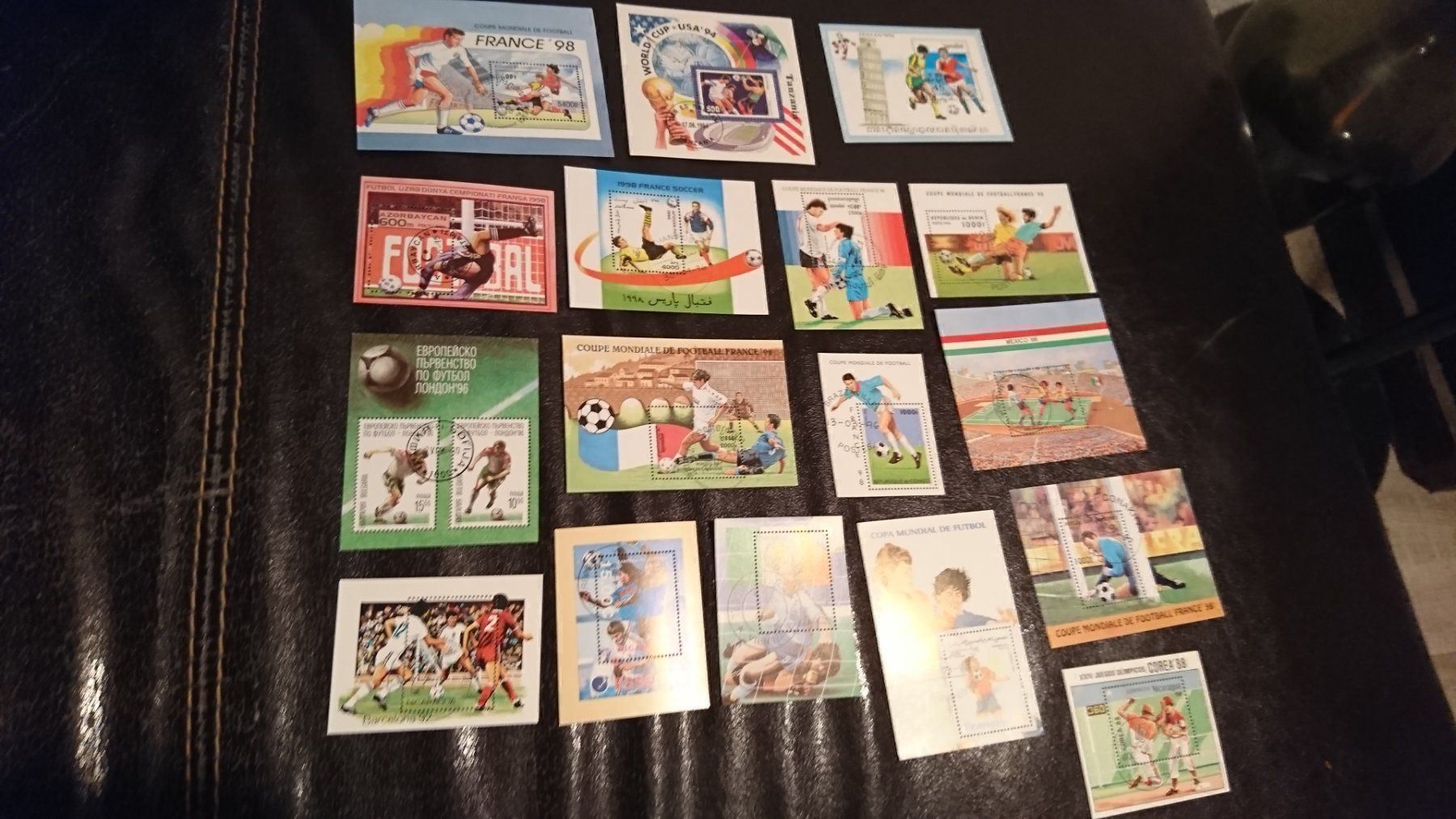 Alle Briefmarken: 17 Stk. Blocks mit Fussball Motiven – Gebraucht aus Remetschwil von Hofiii