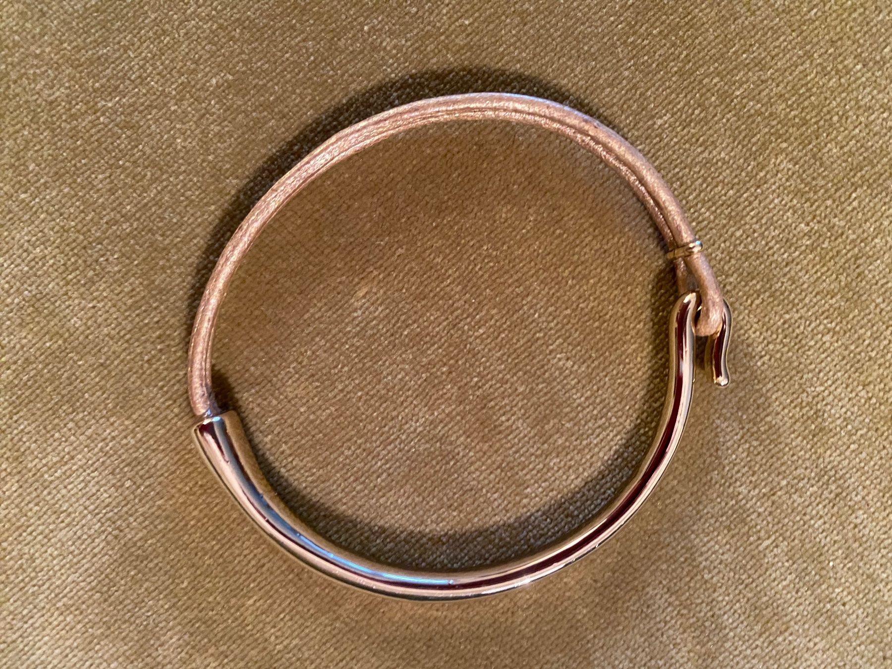 Bracciali & Braccialetti: Bracelet doré + cuir – Usato da St-Blaise venduto da NSUTT1953 1