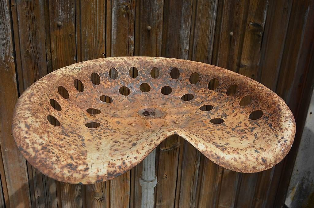 Sgabelli: Vintage Barhocker mit originalem Traktorsitz – Usato da Wildegg venduto da Vintage_Markt 1