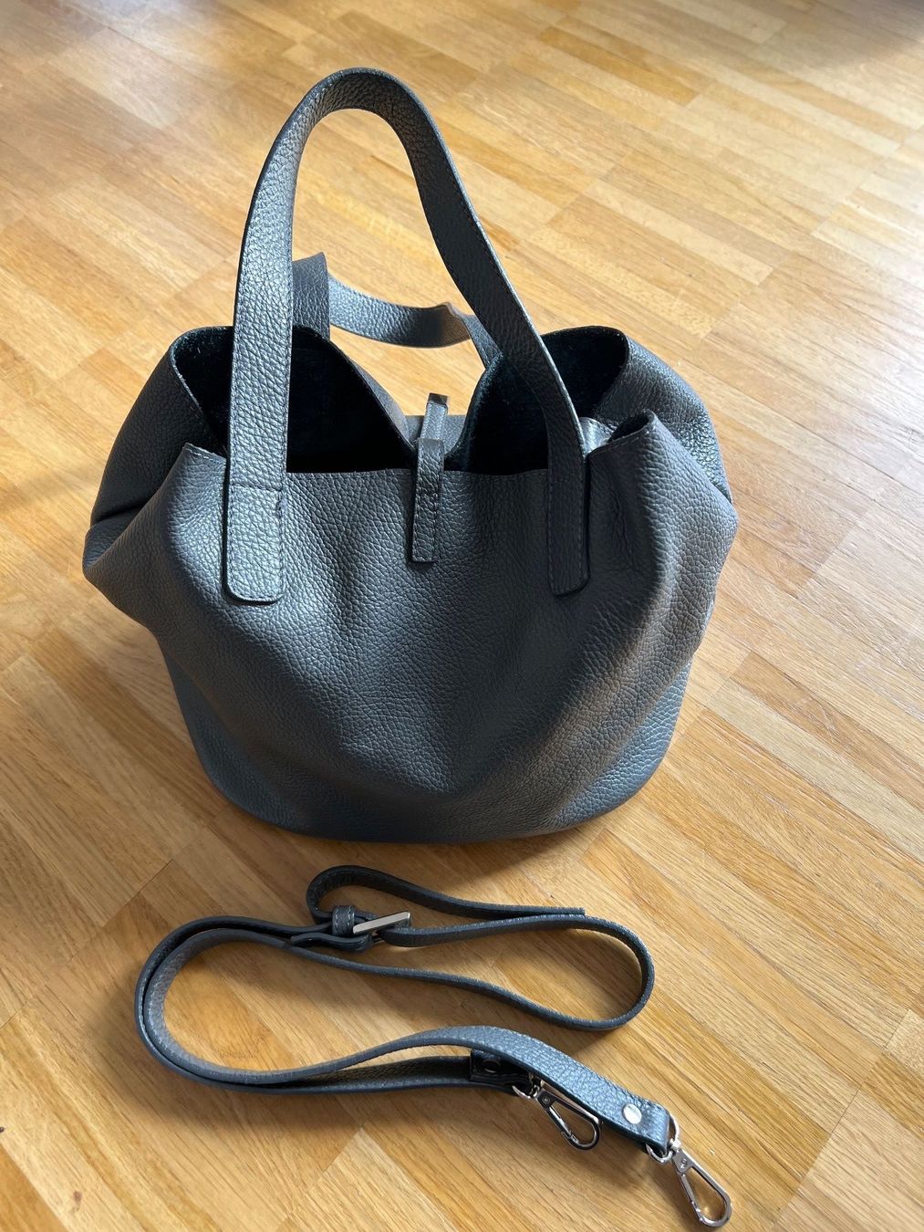 Borse: Echtleder Handtasche Anthrazit – Nuovo (secondo la descrizione) da St. Gallen venduto da Mokki2014 4