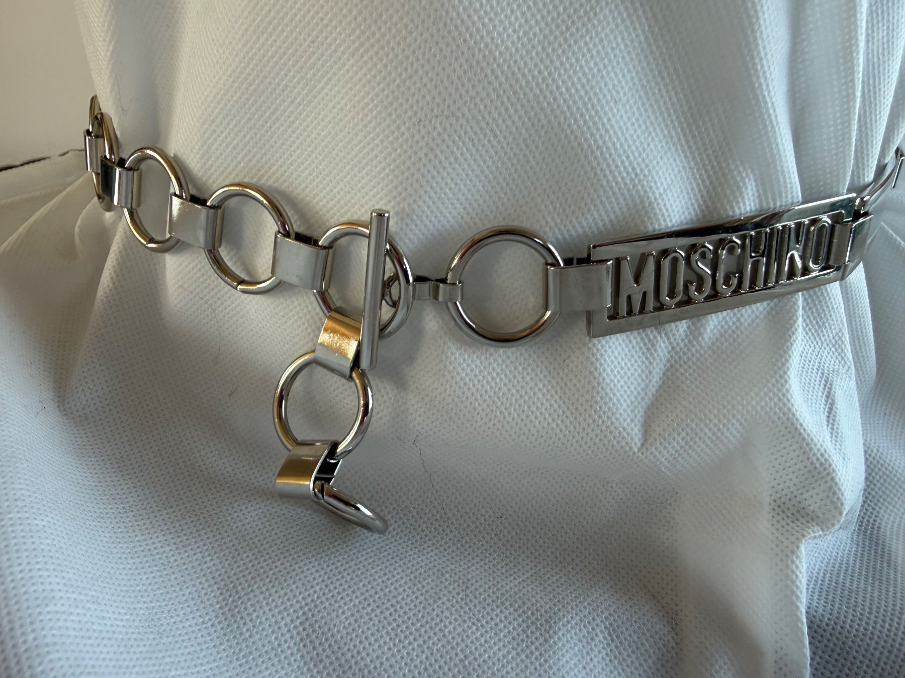 Moschino Cinture: Ceinture Moschino en acier – Usato da Vernier venduto da ley_yqh9 5