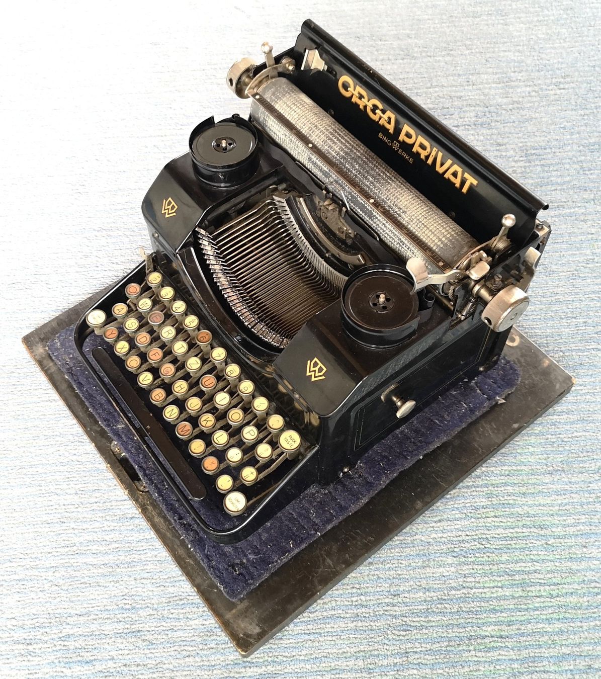 Macchine da scrivere: ORGA PRIVAT SCHREIBMASCHINE – Usato da Interlaken venduto da Wermon 4