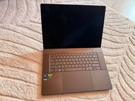 ASUS ROG ZEPHYRUS-G16-GU605CW-Q06W 16 Pouces, i9, 64 GO RAM