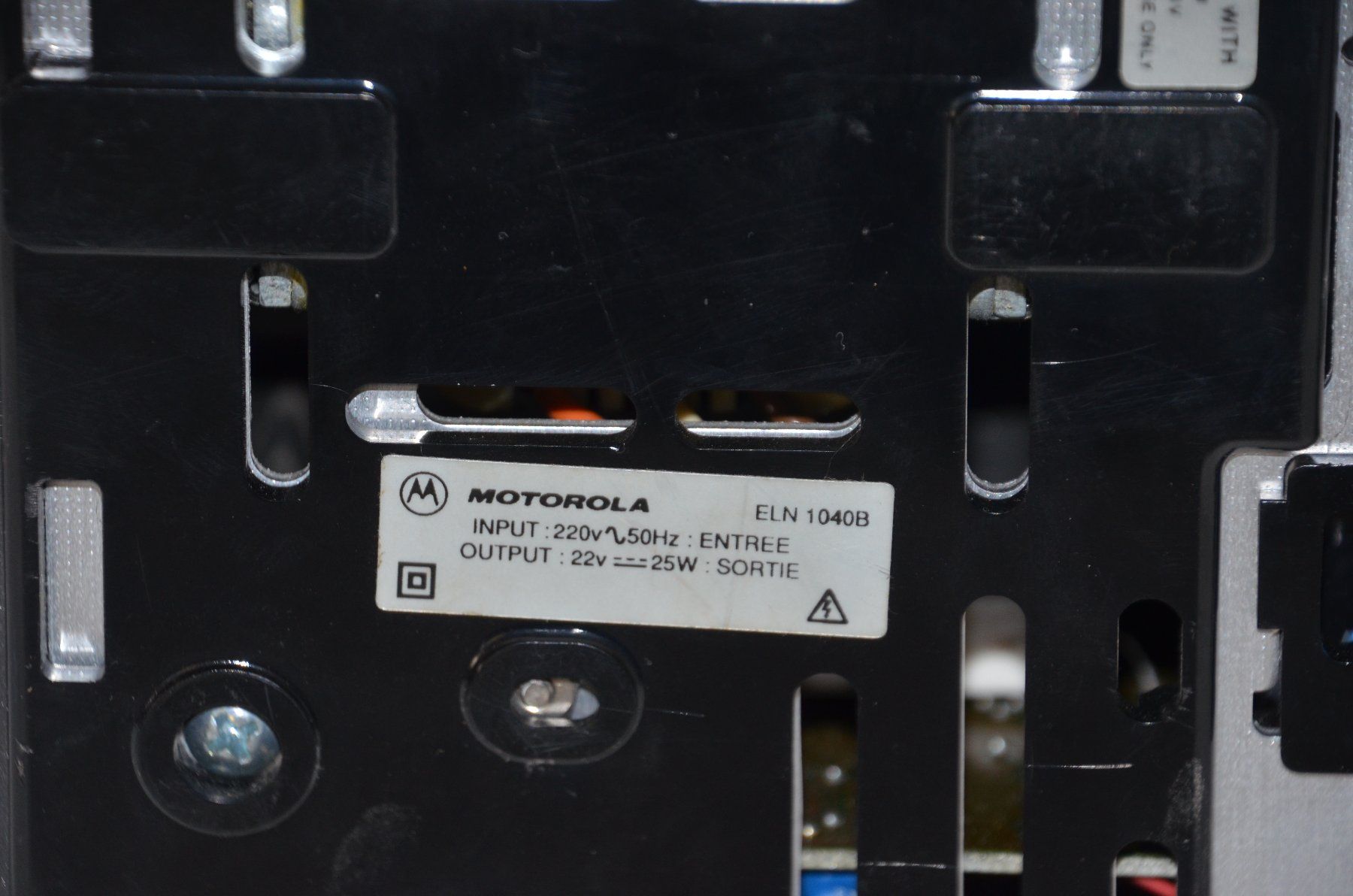 Motorola Caricabatterie: Ladestation Motorola HT800 station de charge – Usato da Collonges venduto da arashee 3