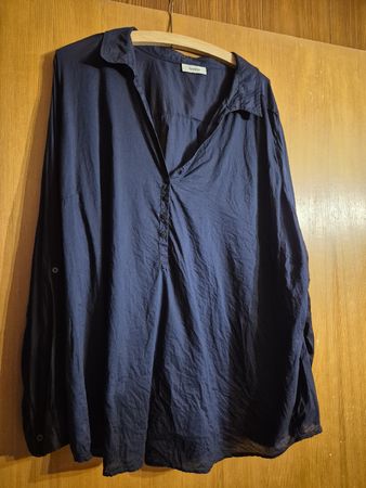 Bluse Yessica dunkelblau Grösse 50 neuwertig