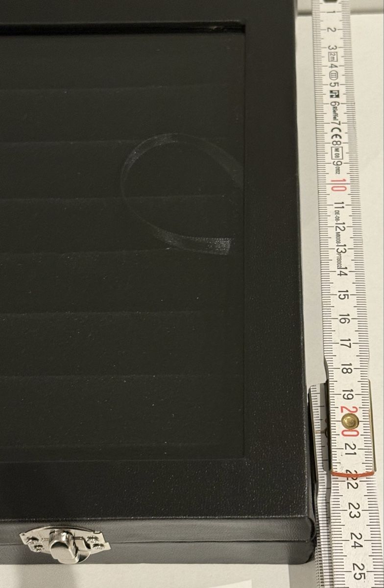 Portagioie: Schwarze Ringschatulle mit Deckel, Samtfutter – Nuovo (secondo la descrizione) da Geiss venduto da Casima72 3
