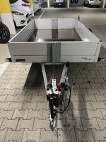 Neuwertiger Werbeanhänger