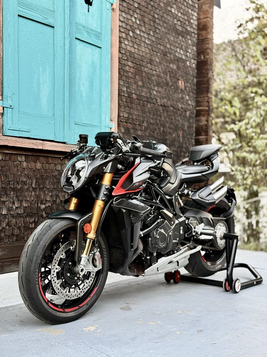 MV Agusta Strada: MV Agusta Brutale 1000RR – Usato da Wildegg venduto da phaenomen 6