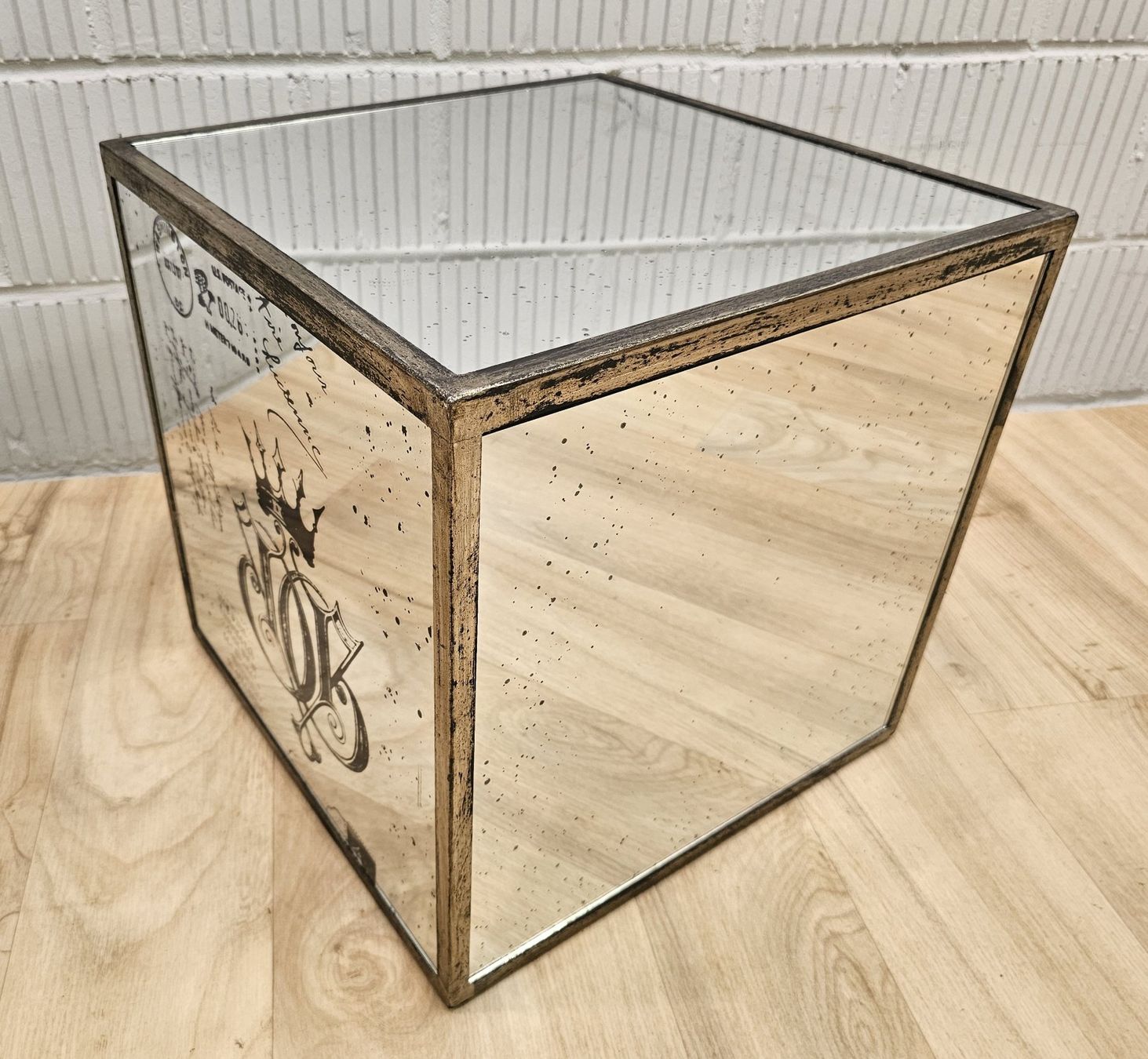 Tavoli: Mirror Cube Beistelltisch Side Table Glas Würfel Tisch – Usato da Nottwil venduto da Wondewa-Shop 1