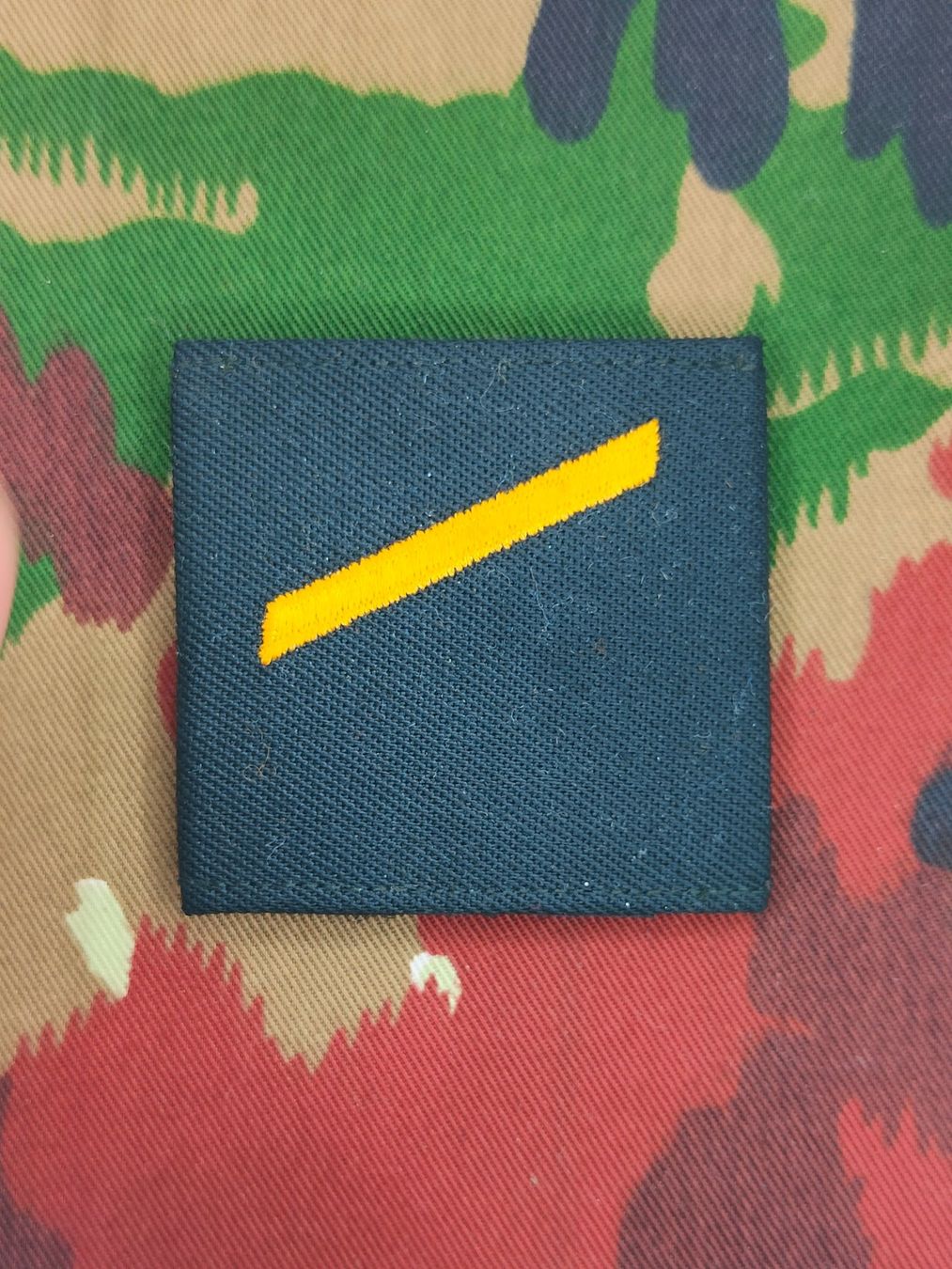 Plaketten & Abzeichen: Schulterpatte Soldat – Gebraucht aus Bauma von SwissMilitaria