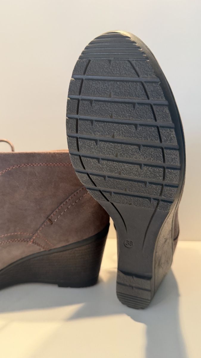 Scarpe da donna: Marco Tozzi Stiefeletten, Gr. 38, neu – Nuovo (secondo la descrizione) da Liestal venduto da kurz.weilig 2