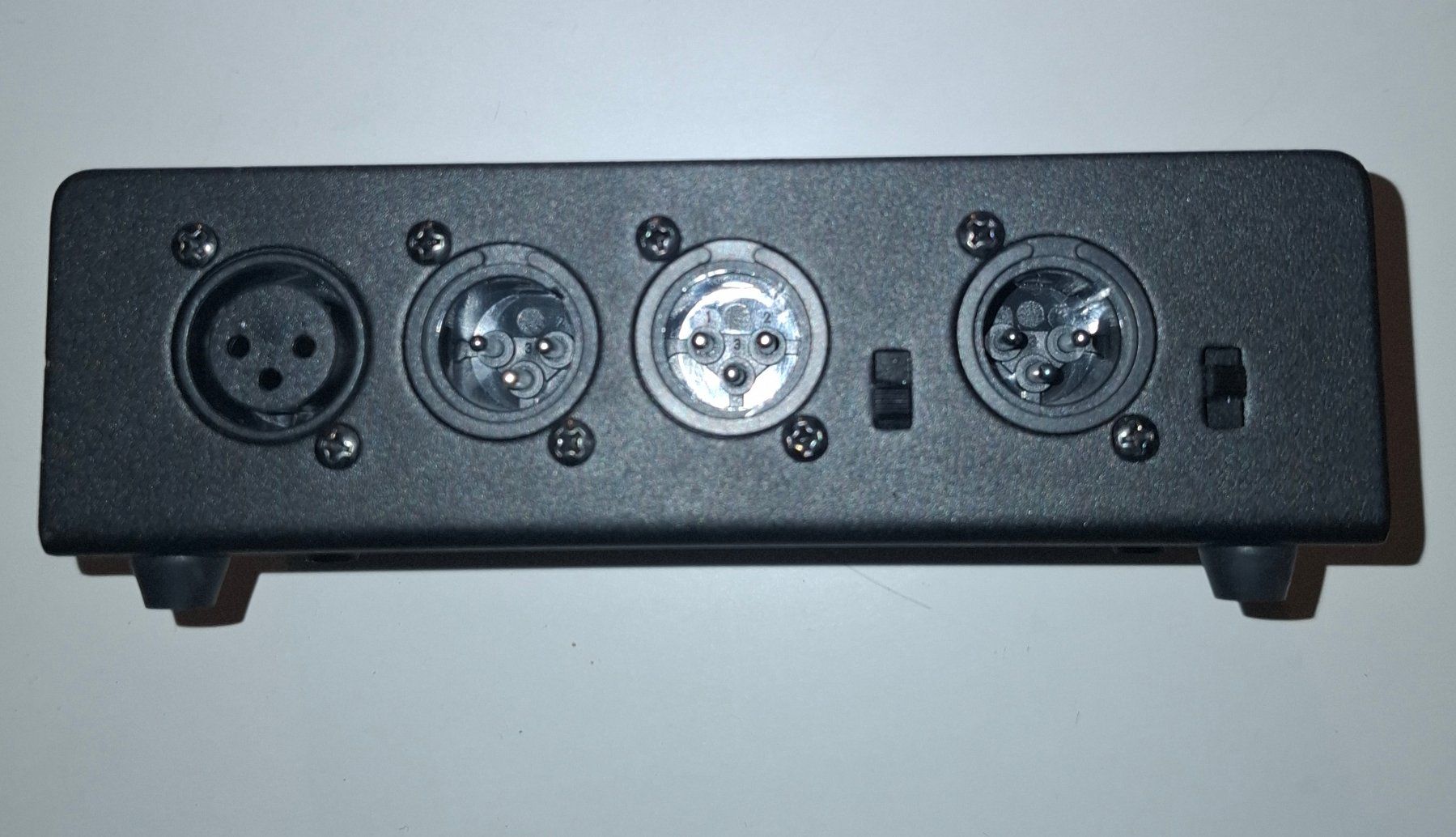 Laufwerke & Adapter: IMG Stageline LSP-102 Line Splitter – Gebraucht aus St. Gallen von WWL 5