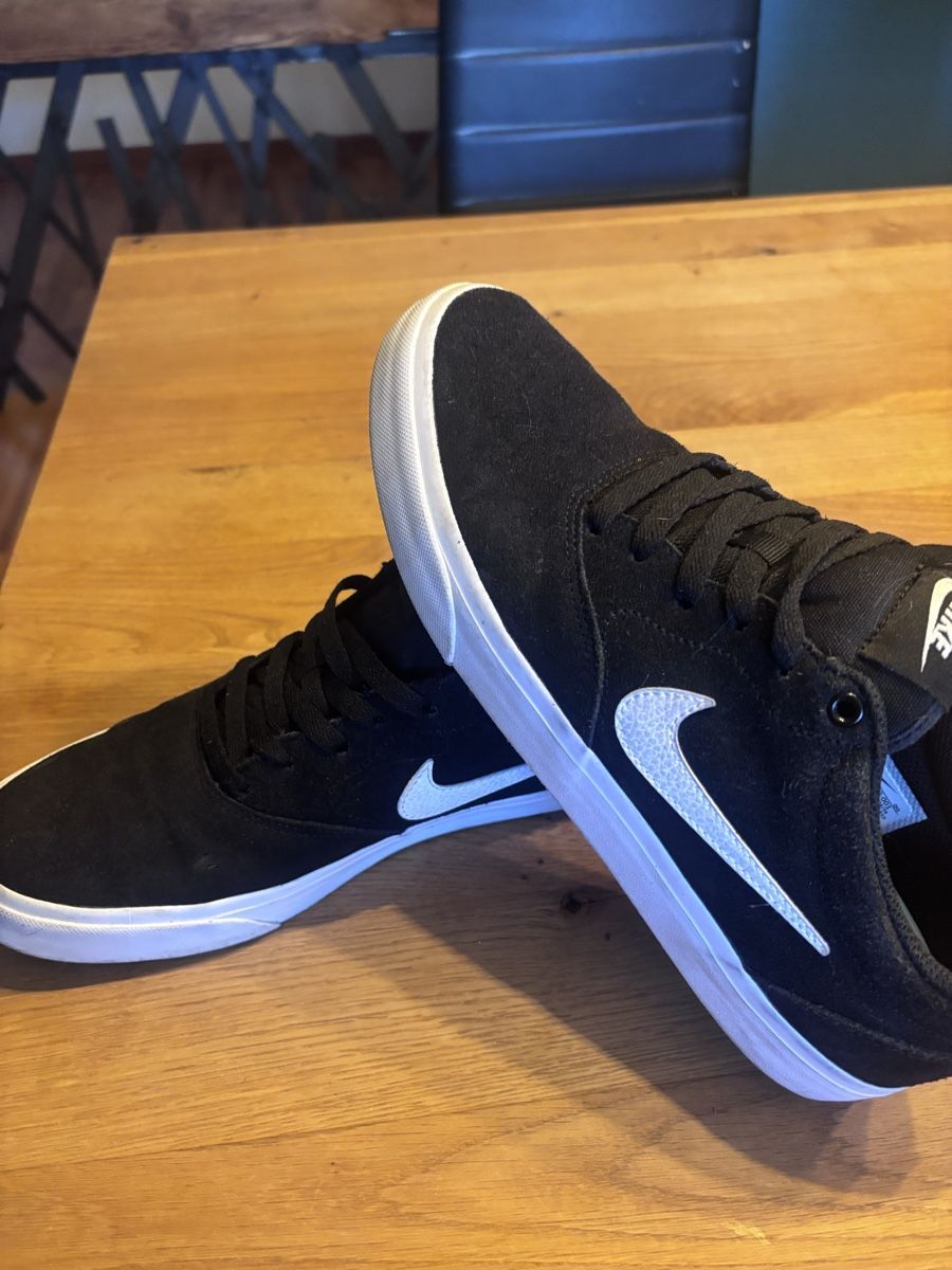 Chaussures hommes: Nike Sneaker – D'occasion à spiez par isa_meyer