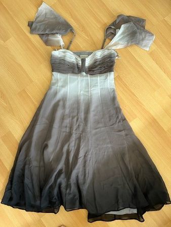 Karen Millen Gr. 34 Cocktailkleid aus Seide