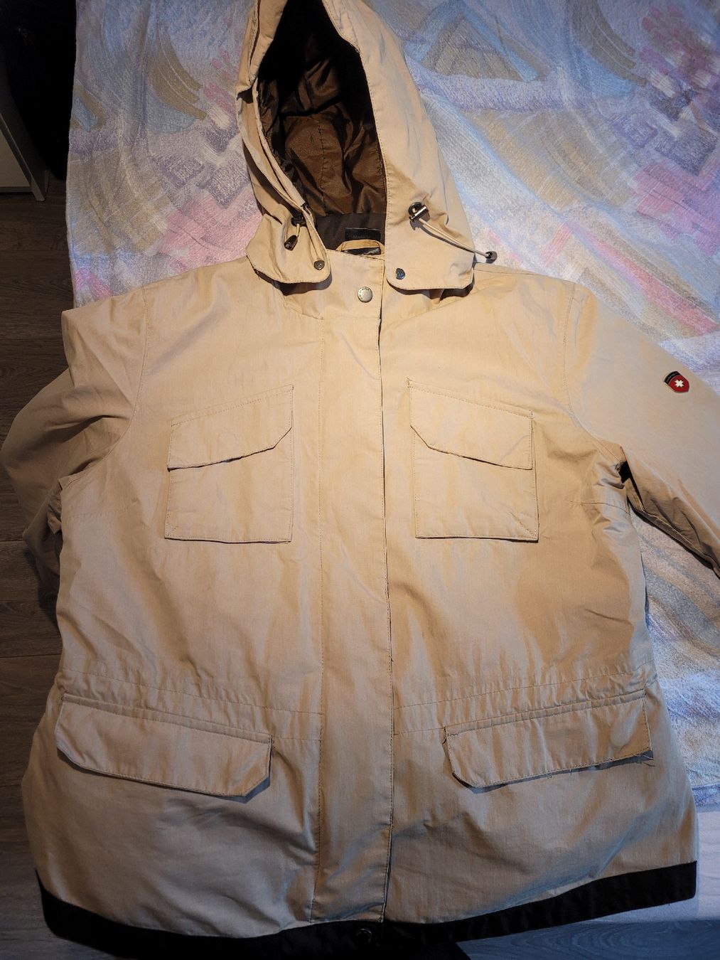 Wellensteyn Cappotti: Original Wellensteyn Saharian Beige Soft Shell Coat – Usato da Wettingen venduto da mor_76q7 1