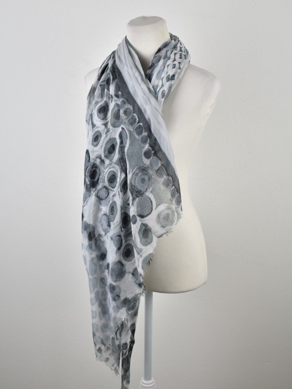 Foulard & Sciarpe: Peserico Schal 100% Modal – Usato da Nürensdorf venduto da 2ND_STORY
