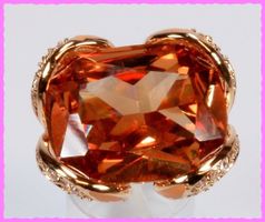Wow, grosser Ring mit Zirkonia