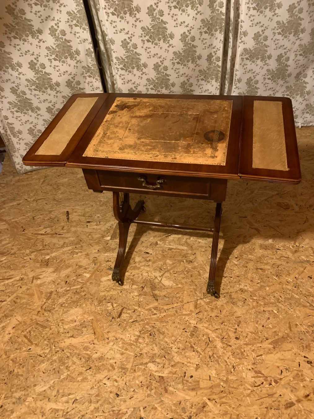 Tavoli: Table d'appoint bois avec tiroir plateau extensible – Usato da Glion venduto da egi_wqj7 1
