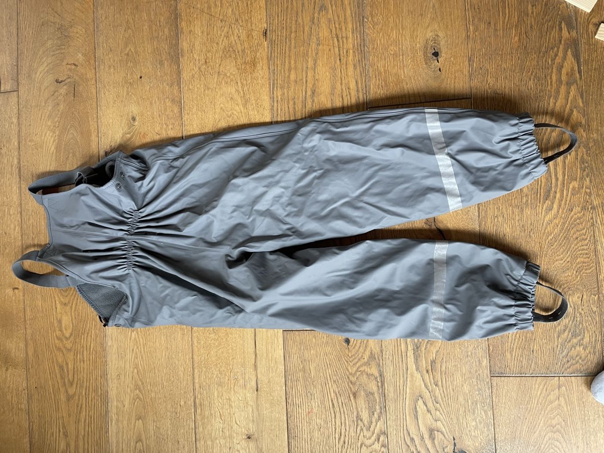 Hosen: regenhose gr. 122 gefüttert – Gebraucht aus Recherswil von grafics 1