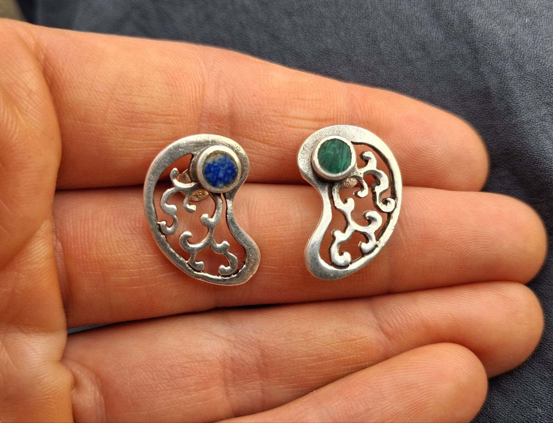 Ohrringe & -stecker: Ohrstecker Silber 925 mit Lapislazuli und Malachit – Gebraucht aus Wald ZH von e8e