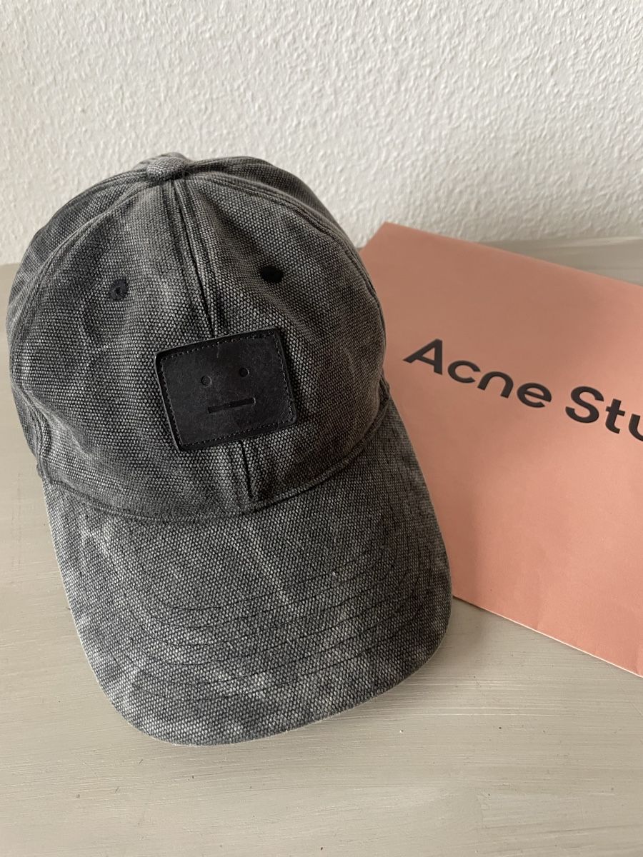 Chapeaux, bonnets & casquettes: Acne Studios Face Cap – Neuf (Voir description) à Zürich par cosmic_mariposa 1