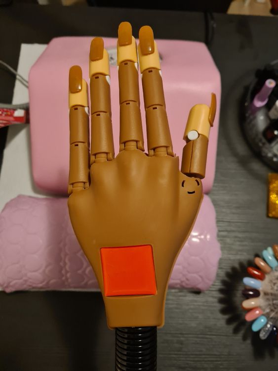 KnowU Übungshand Aus Silikon Für Nageldesign – Realistisch, Biegsam & Wiederverwendbar