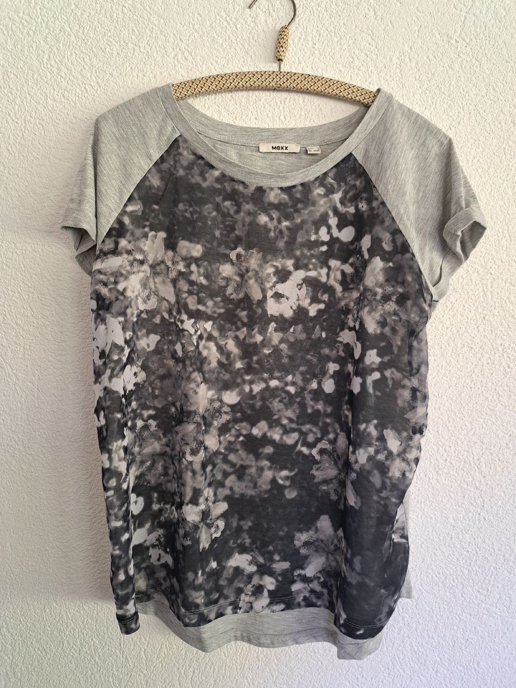 Mexx T-shirt: Tshirt Mexx L – Nuovo (secondo la descrizione) da Bergdietikon venduto da Staphylococcus