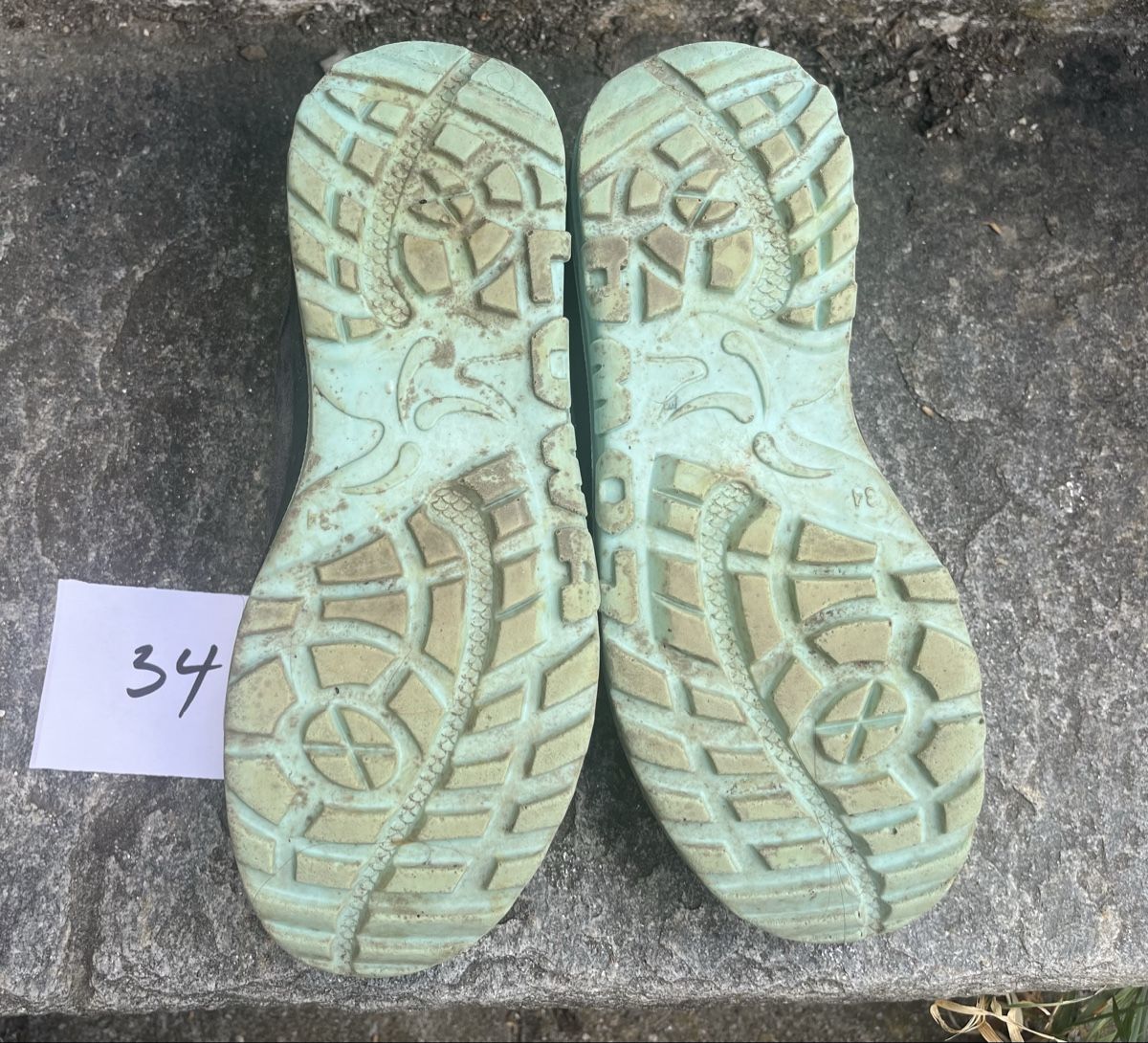 Lowa Chaussures garçon: Trekkingschuh, Wanderschuh Lowa Grösse 34 – D'occasion à Jonschwil par Theswissmiss 2