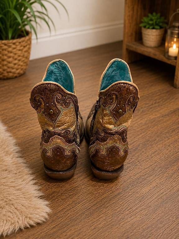 Damenschuhe: Santiags en cuir 37 – Gebraucht aus Lausanne von Psupergirl 2