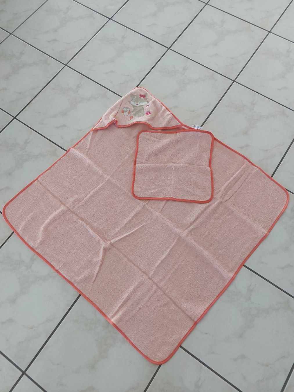 Teli da bagno: Baby Badetuch neu – Nuovo e nell'imballaggio originale da Schmitten FR venduto da ReniStern 1