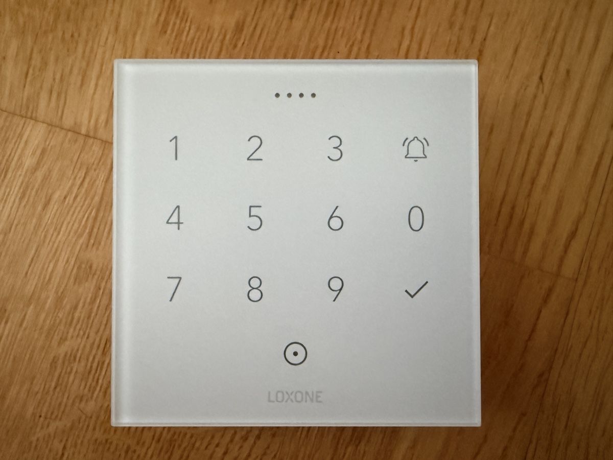 Loxone Composants électroniques: LOXONE - NFC CODE TOUCH FOR NANO (Neu) – Neuf avec emballage d'origine à Bottmingen par theskymax 4
