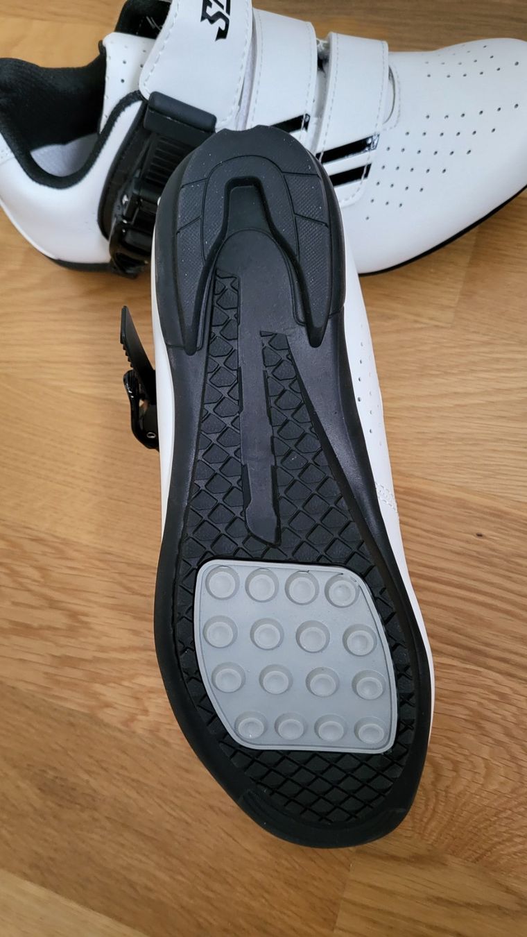 Damenschuhe: Veloschuh Damen – Neu (gemäss Beschreibung) aus Horw von Pfderi0 2