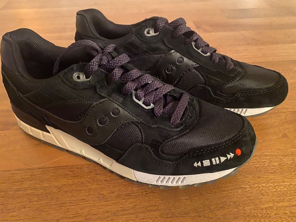 Vhs saucony on sale