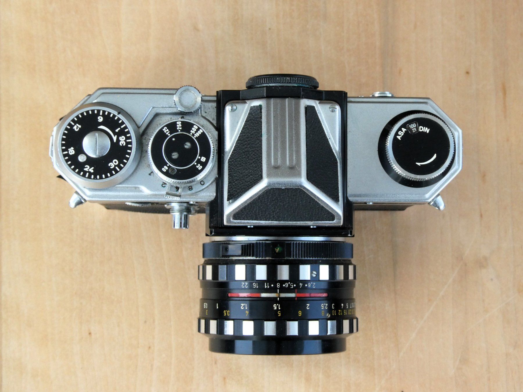 Edixa Kamera: Fotoapparat Edixa Mat Reflex b – Gebraucht aus Beromünster von  4