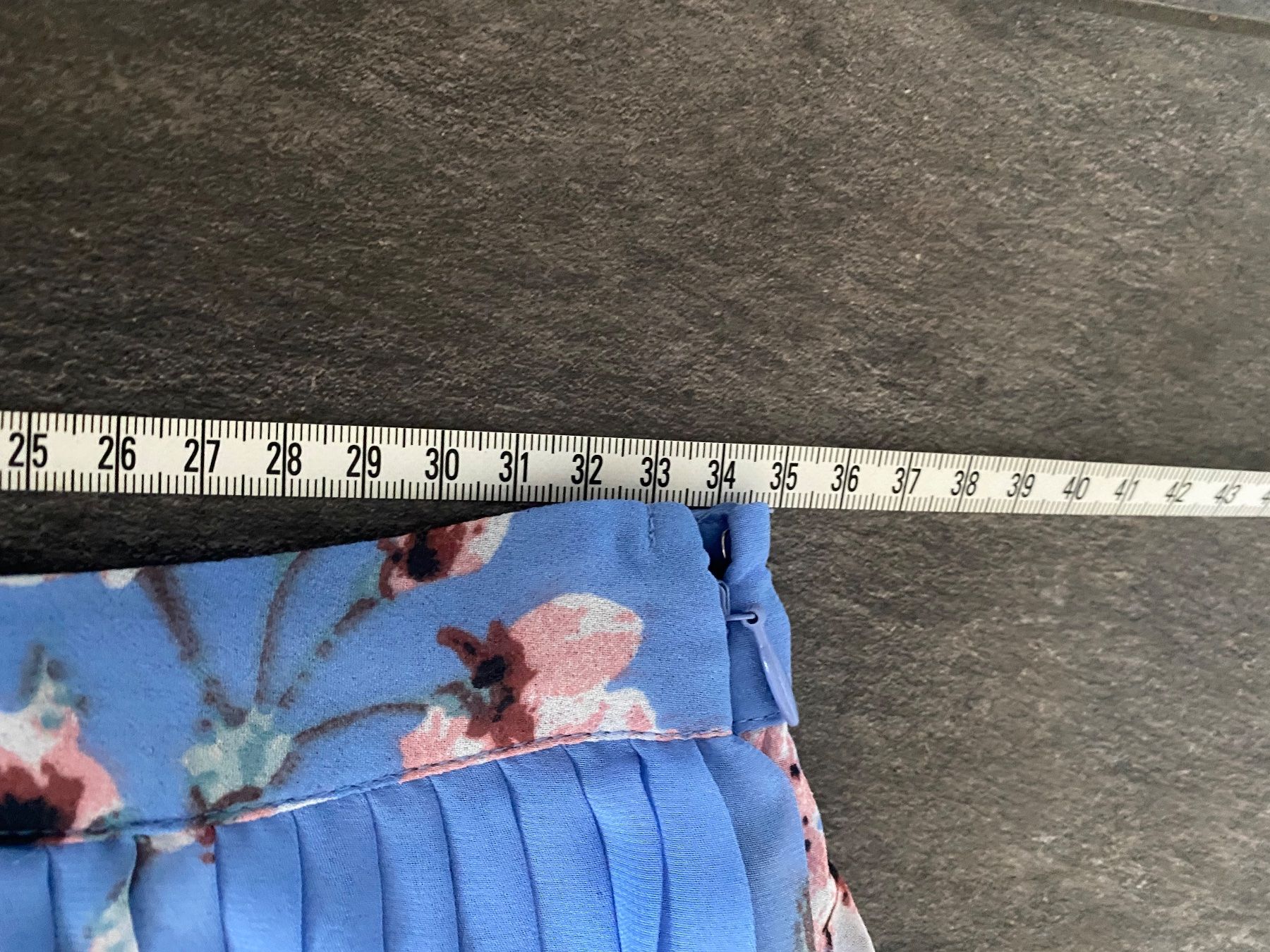 Vero Moda Gonne: Vero Moda Rock, Grösse S, hellblau mit Blumen🌸 – Usato da Wängi venduto da JALE04 6