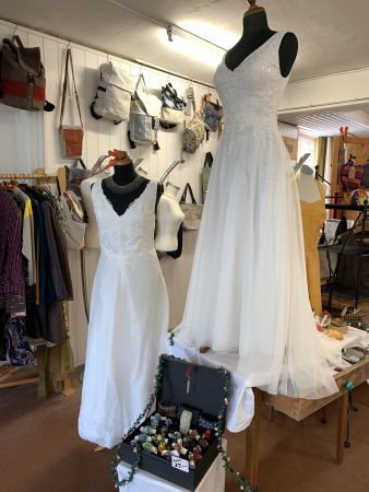 Hochzeitskleider Grösse 36/38 Neu aus eigenem Atelier