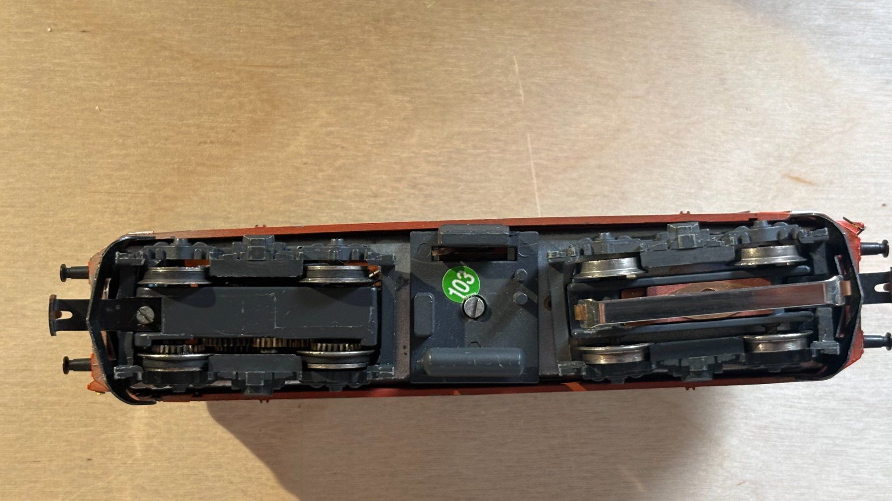 Hag Modellini di ferrovie: RE 4/4 Swissexpress – Usato da Vionnaz venduto da isozjames 2