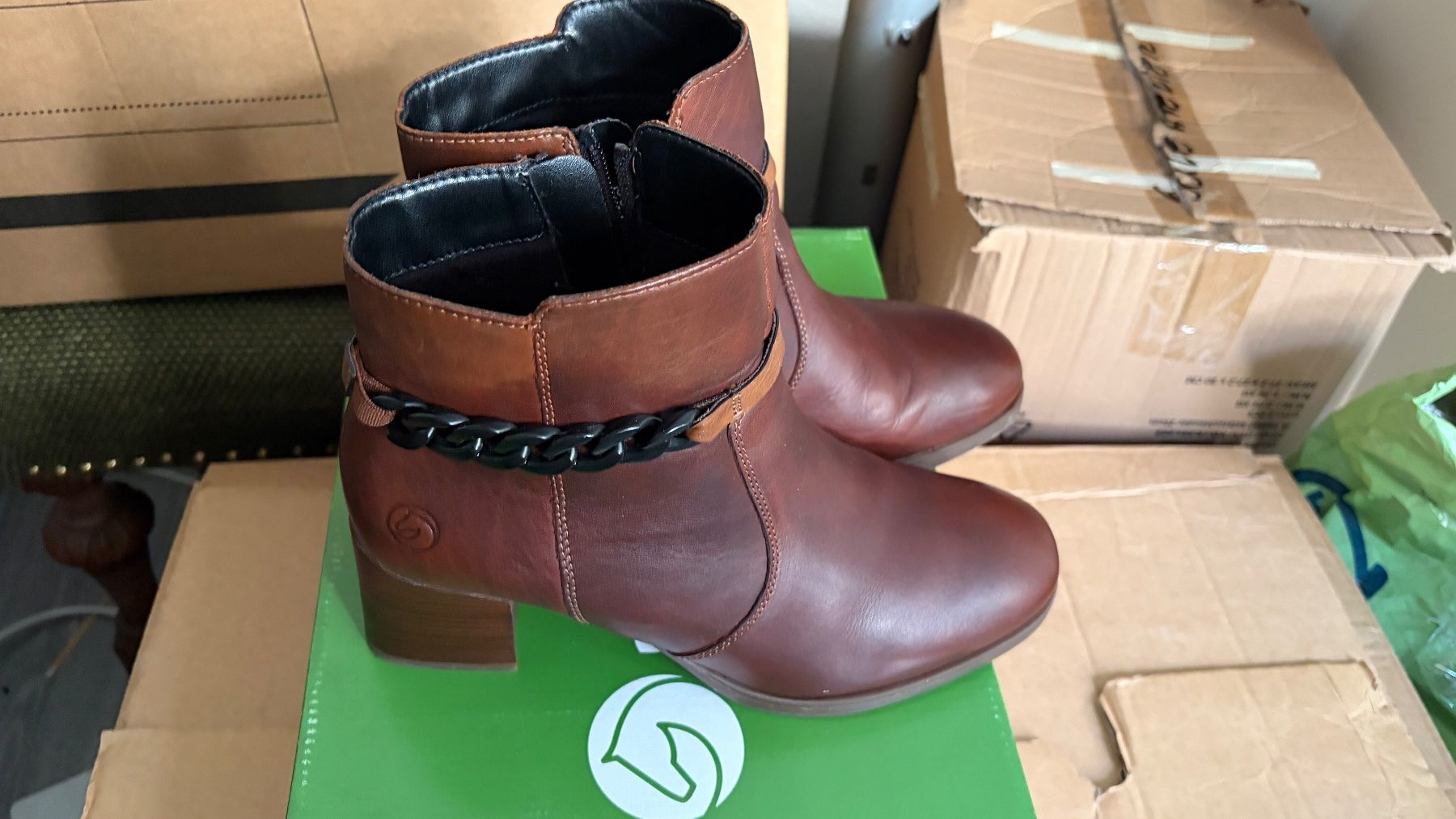 Scarpe da donna: Stiefeletten neu 38 – Nuovo e nell'imballaggio originale da Liestal venduto da Goldart 1