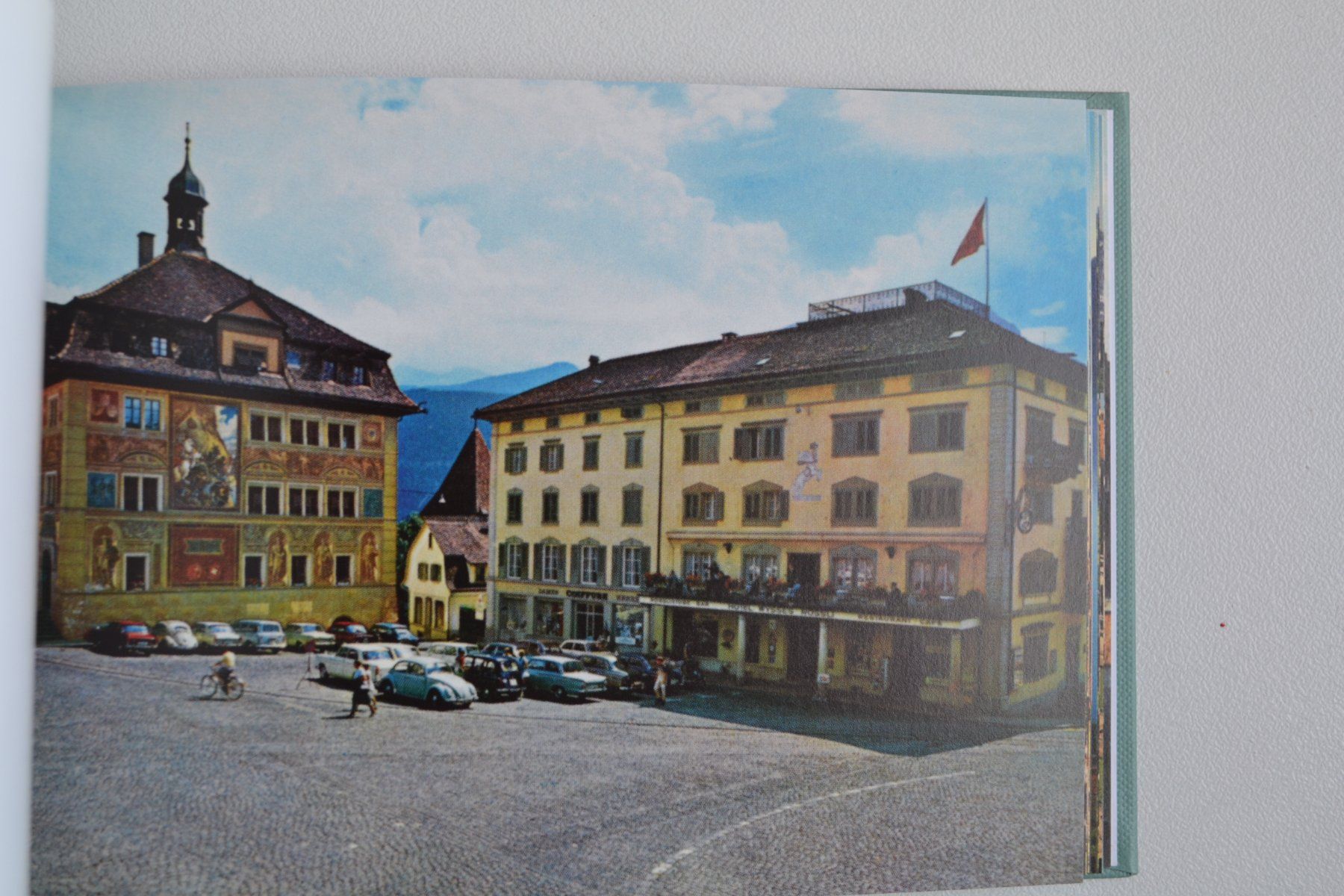 Bücher: Postkartenbuch mit 70 Bilderbuchansichten – Gebraucht aus Beinwil am See von kajak55 5