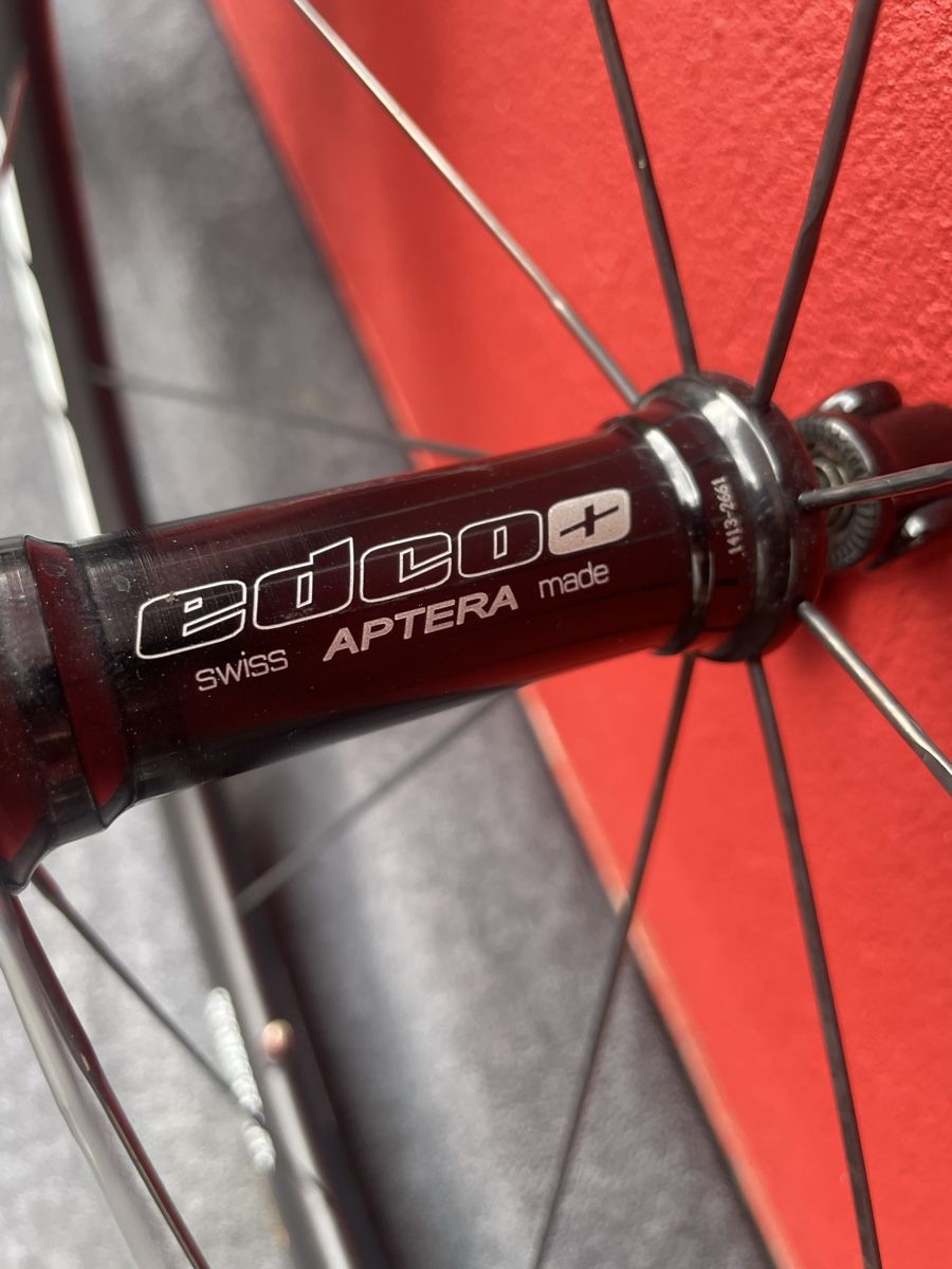 Edco Pneus & Roues: Roues carbone Edco 50  – D'occasion à Chézard-St-Martin par GJelo 2
