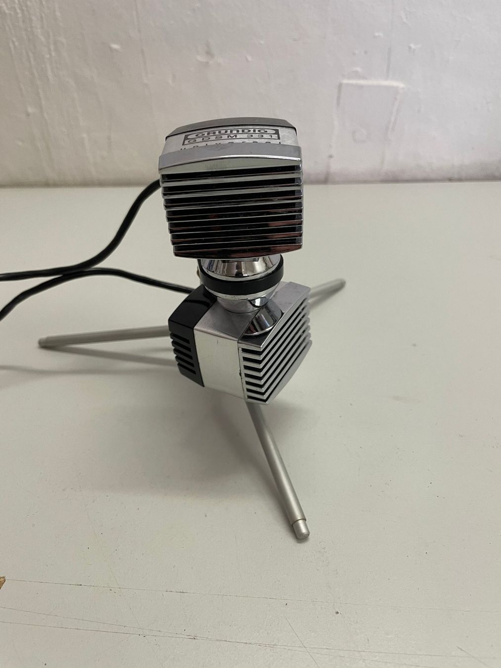 Grundig Microfoni: Micro de table Grundig GDMS 331 – Usato da La Croix (Lutry) venduto da netrajet