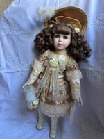 Porzellanpuppe „Donna Marie“ - Cracker Barrel Old Country