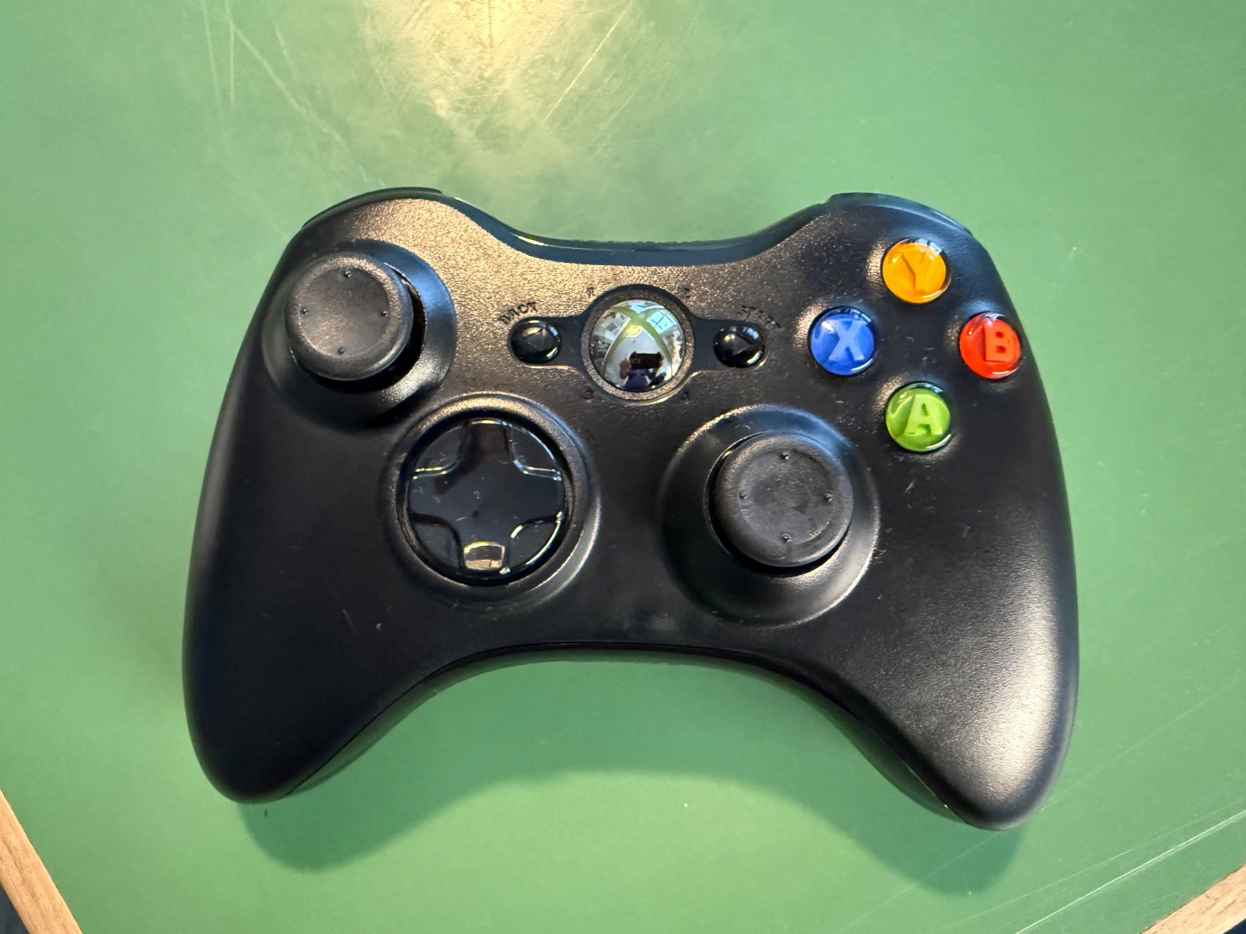 Microsoft Console: XBOX 360 mit Spielen, alles vorhanden – Usato da St. Gallen venduto da sommona 5