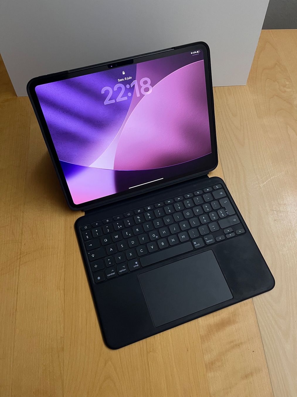 Covers & Borse: Étui clavier Combo Touch Logitech (CH, iPad Pro 13 (M4)) – Usato da Confignon venduto da Loriskumo 1