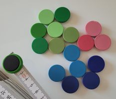 17 Stk. Kühlschrank Magnete Grün Rosa Blau