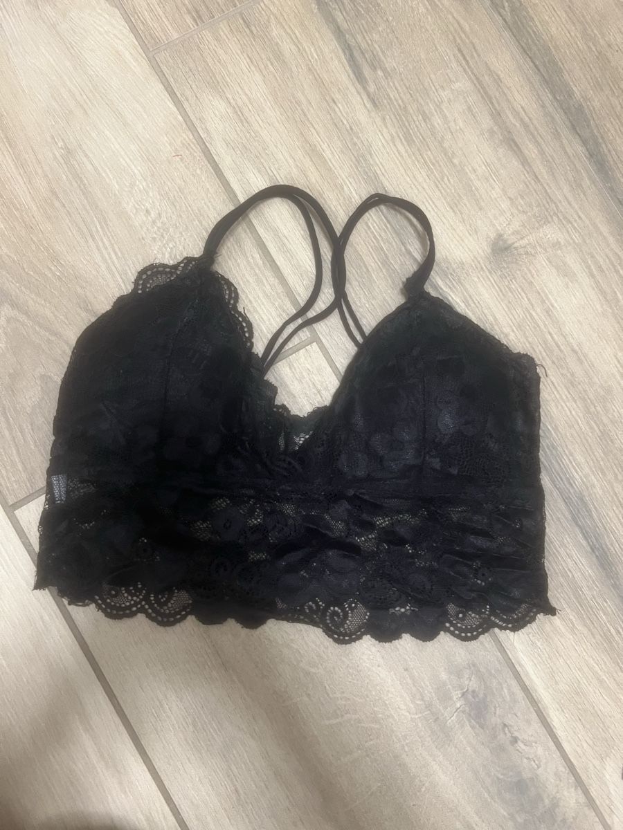 Autres dessous: Spitzen-Bralette ungetragen Grösse S – Neuf avec emballage d'origine à Dübendorf par ali_g7p8
