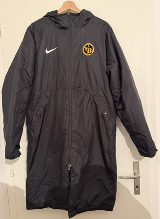 Nike Herren Winterjacke YB (Young Boys)