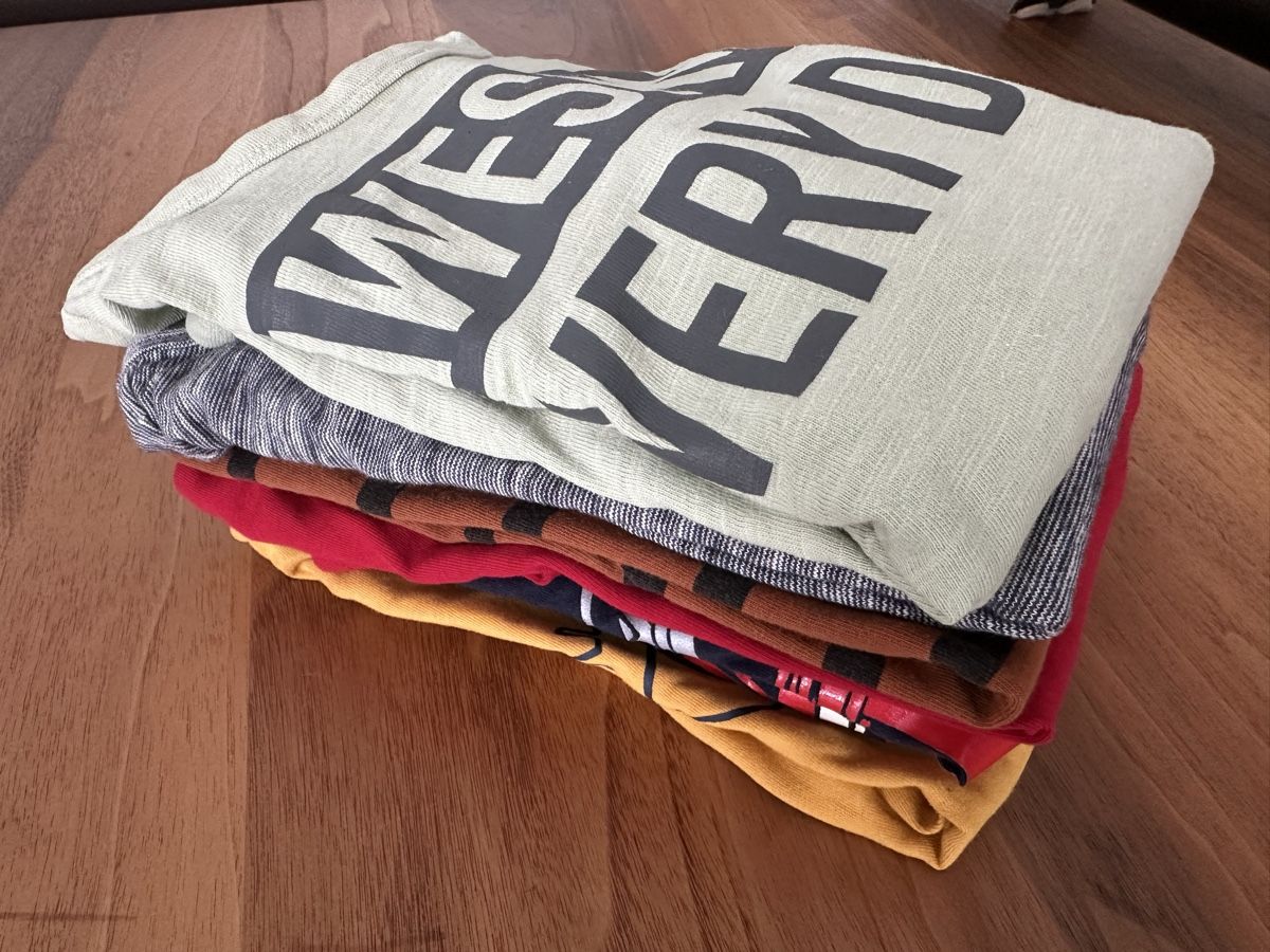 Chemises, T-shirts & Polos: 6 Kinder Langarmshirts Grösse 116 – D'occasion à Uetikon am See par Ccsibi 1